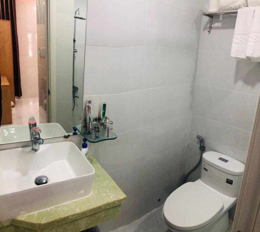2Z Hotel- 149 Le Thi Rieng Хошимін Екстер'єр фото